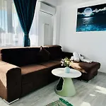 شقة Mimar Năvodari